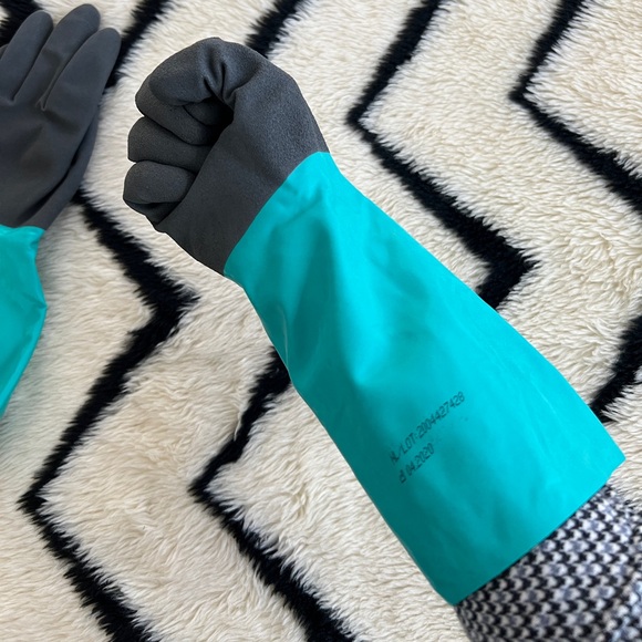 Gloves with high cuff and soft interior perfect for gardening - Picture 4 of 7